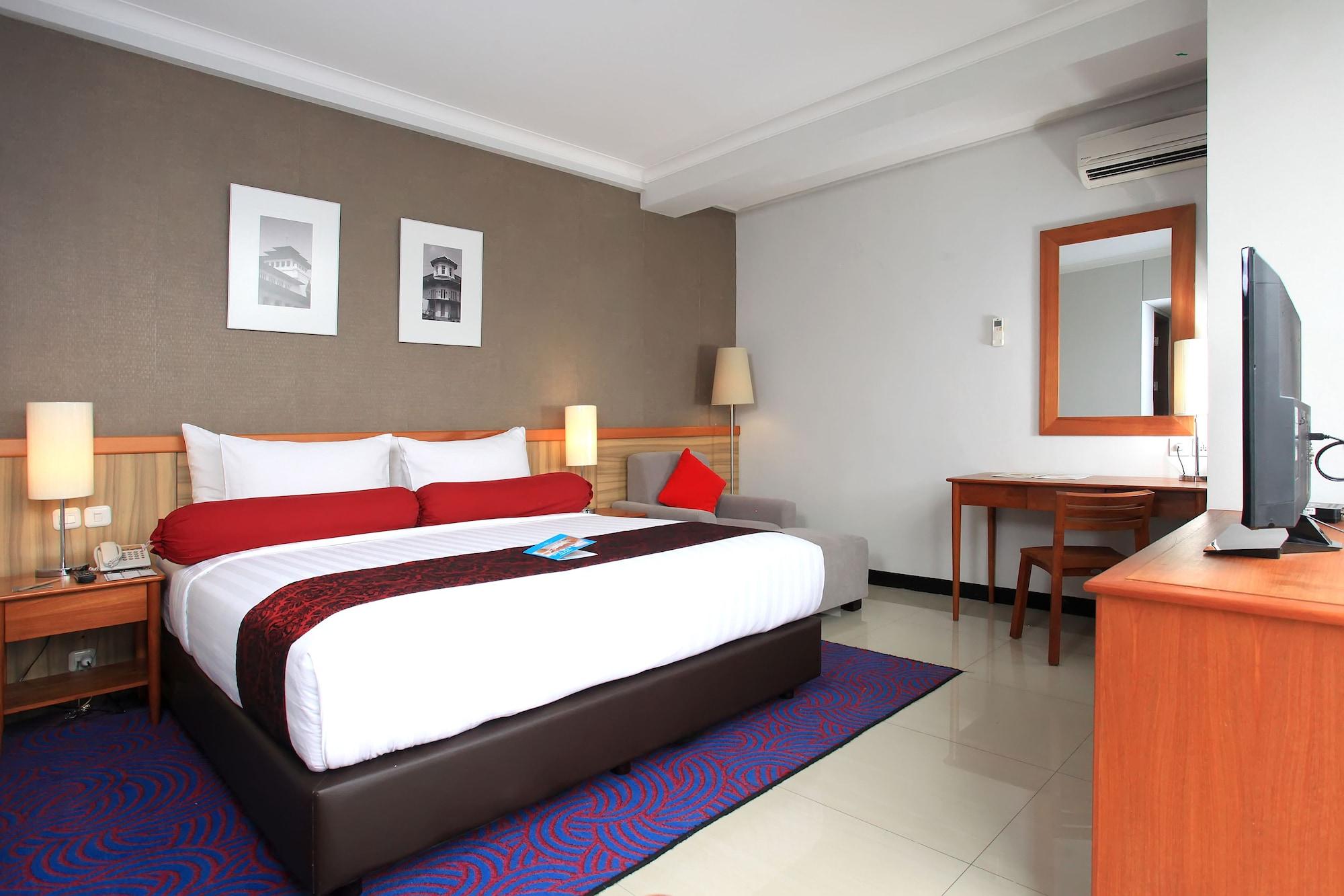 Ivory Hotel 3*